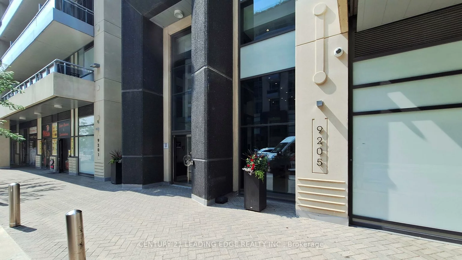 9205, Yonge, Langstaff, Richmond Hill