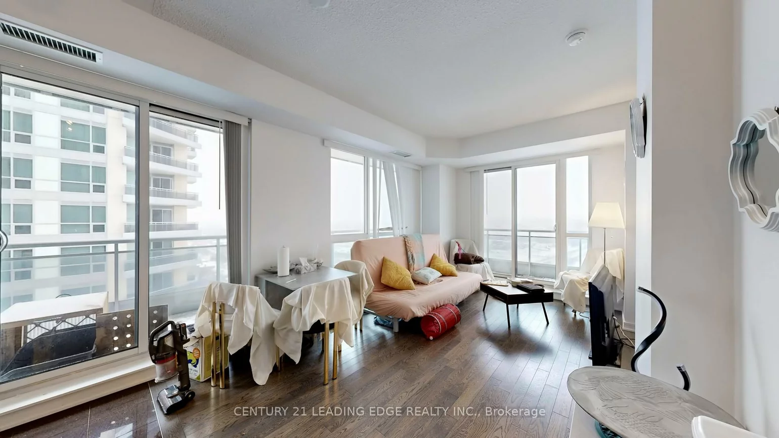 9205, Yonge, Langstaff, Richmond Hill