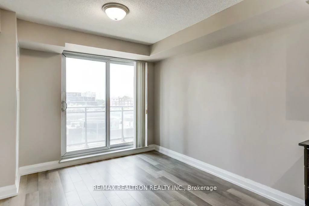 370, Highway 7, Doncrest, Richmond Hill