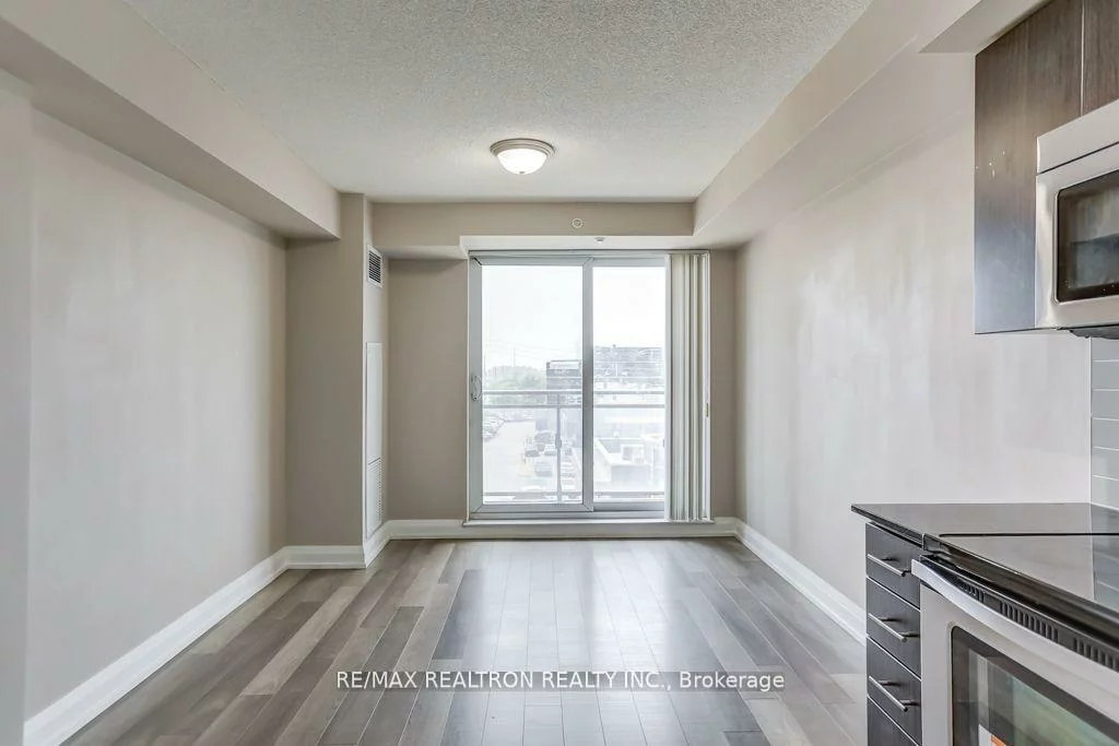 370, Highway 7, Doncrest, Richmond Hill