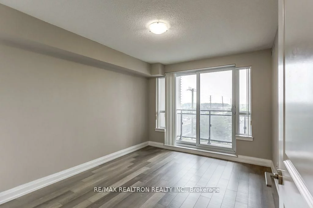 370, Highway 7, Doncrest, Richmond Hill