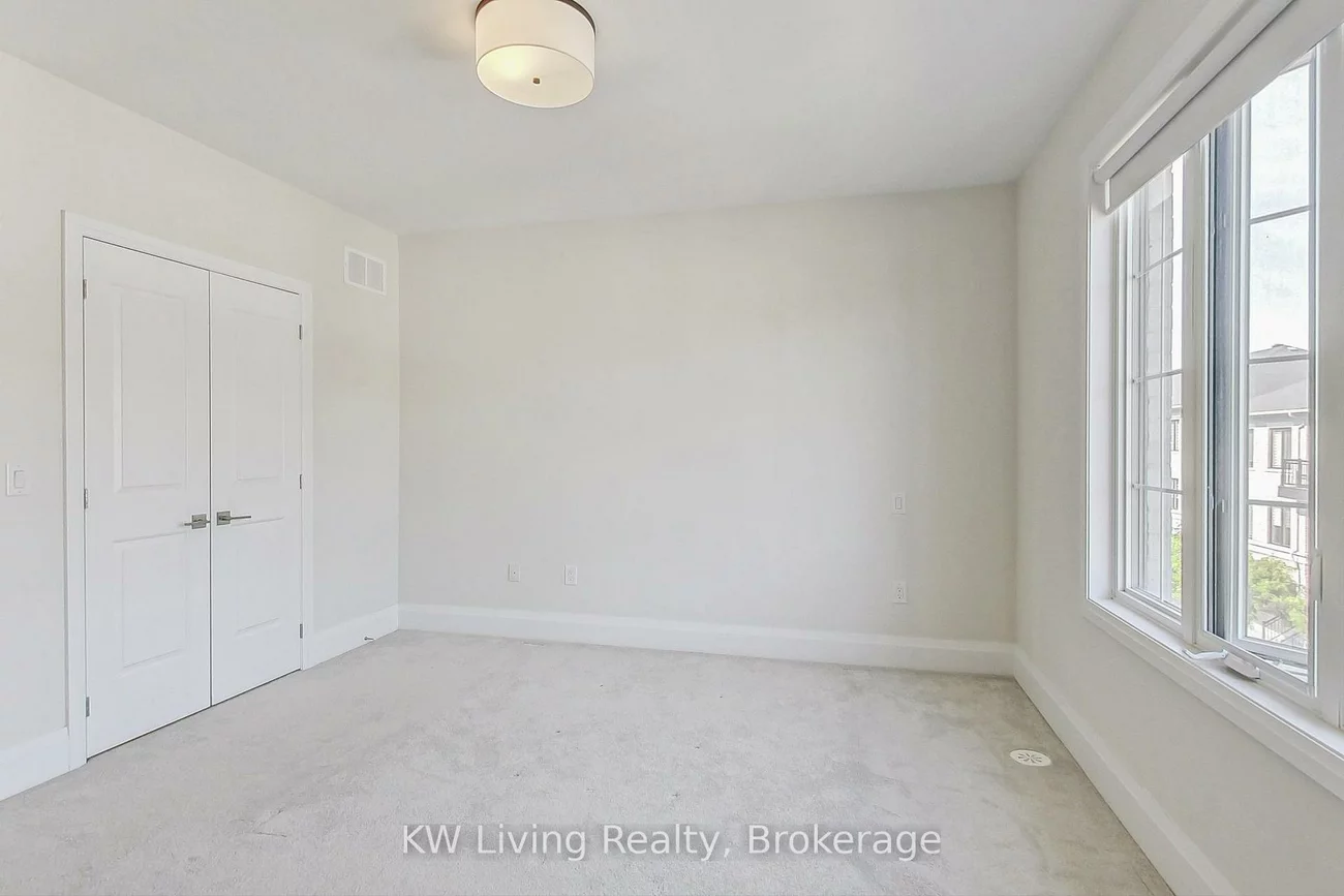 390, Highway 7, Doncrest, Richmond Hill