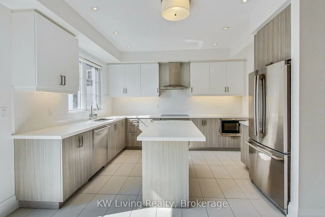 390, Highway 7, Doncrest, Richmond Hill