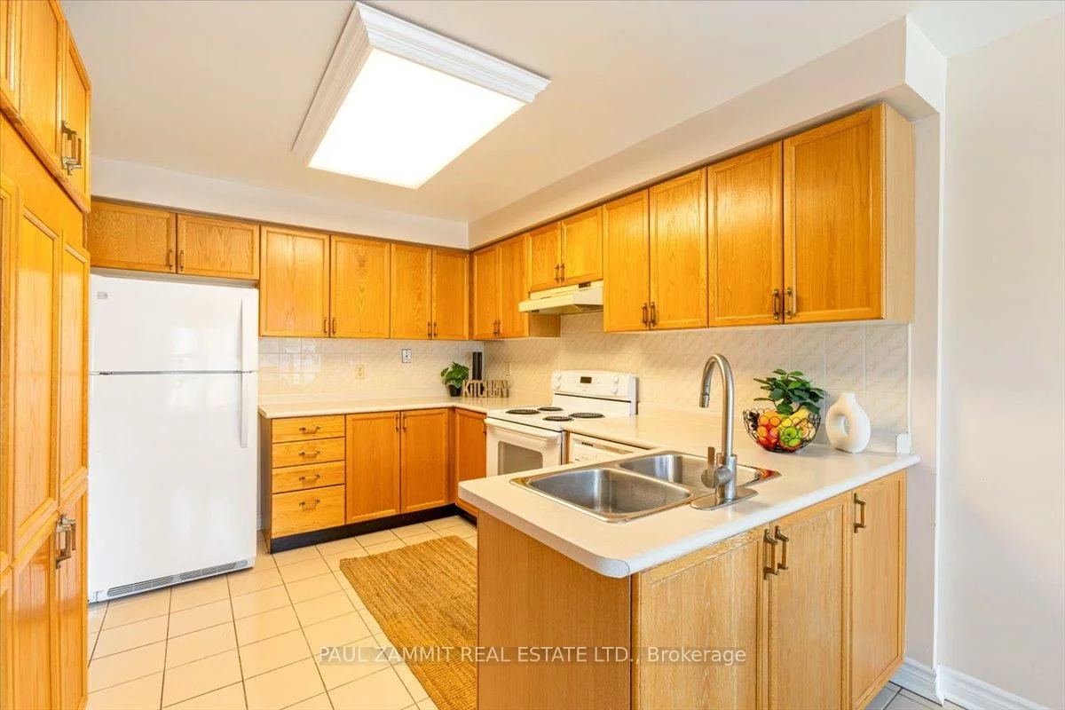 80, McCallum, North Richvale, Richmond Hill