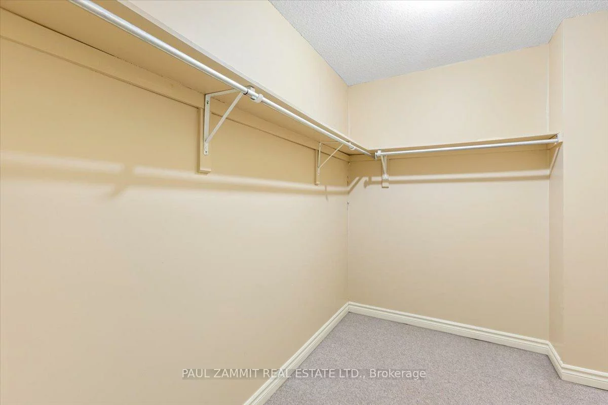 80, McCallum, North Richvale, Richmond Hill