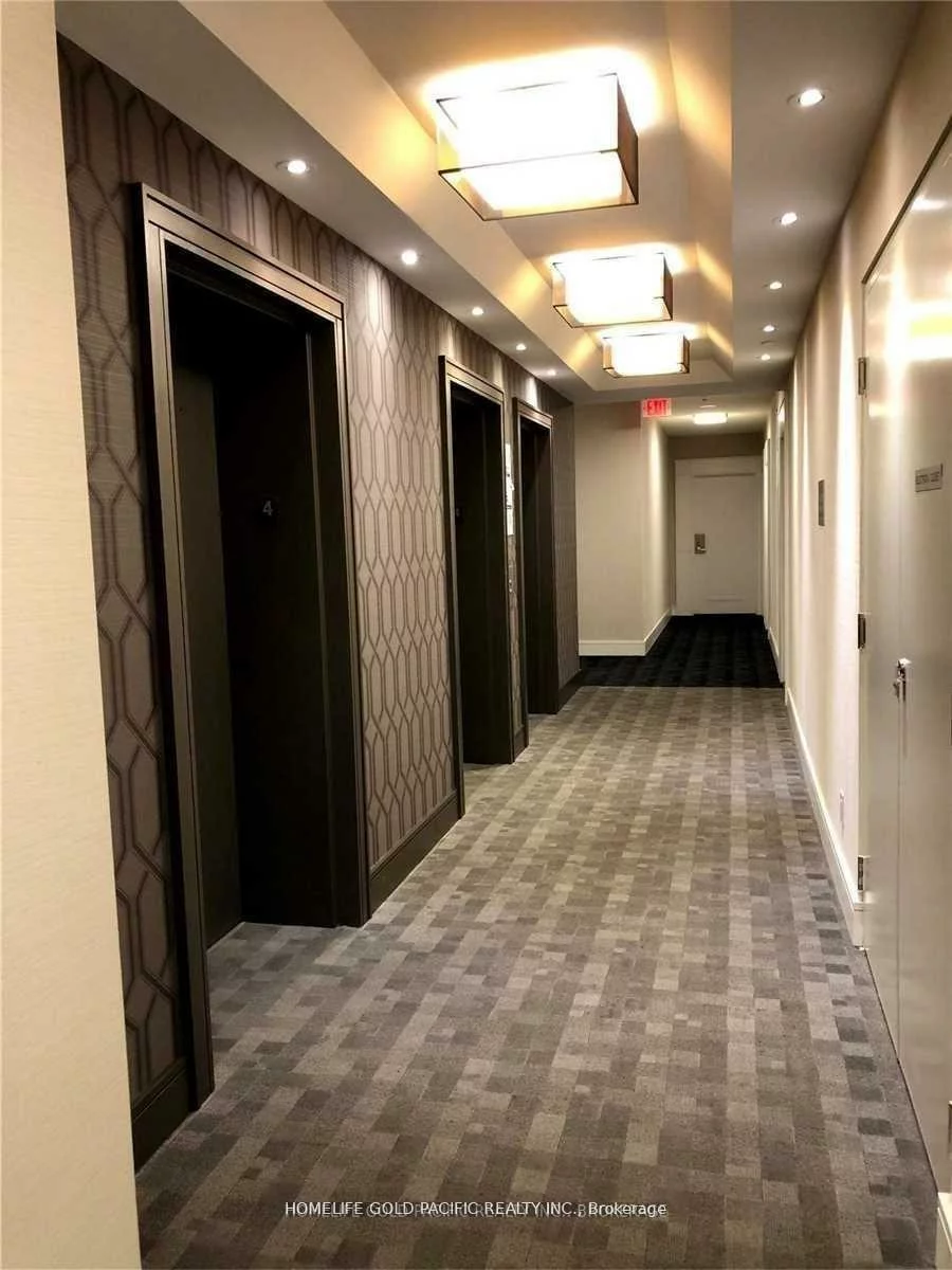 9205, Yonge, Langstaff, Richmond Hill