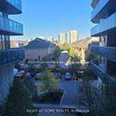 9471, Yonge, Observatory, Richmond Hill