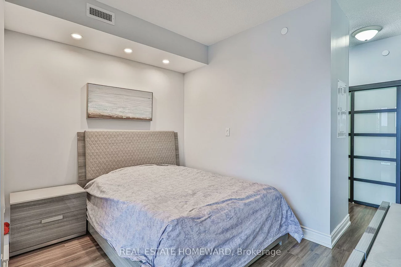 9600, Yonge, North Richvale, Richmond Hill