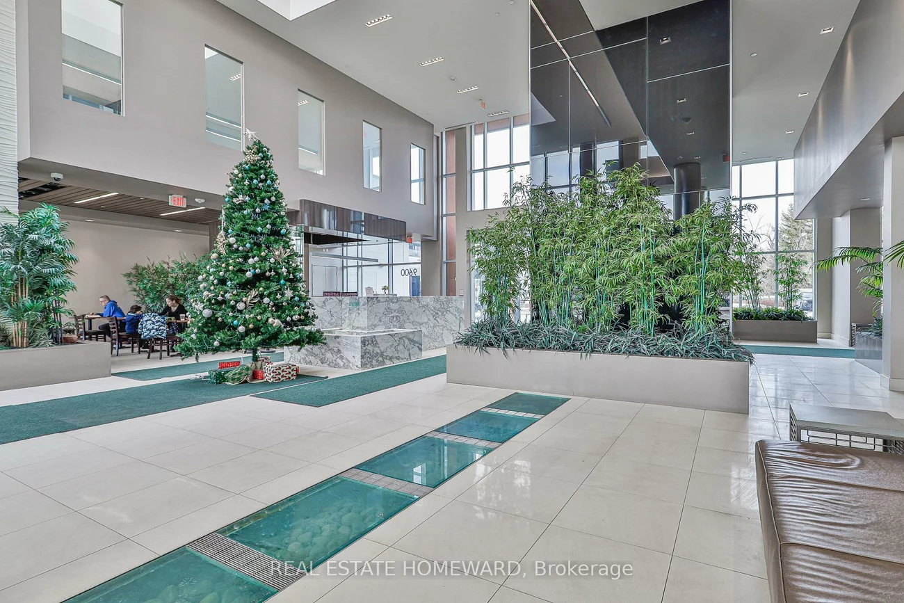 9600, Yonge, North Richvale, Richmond Hill