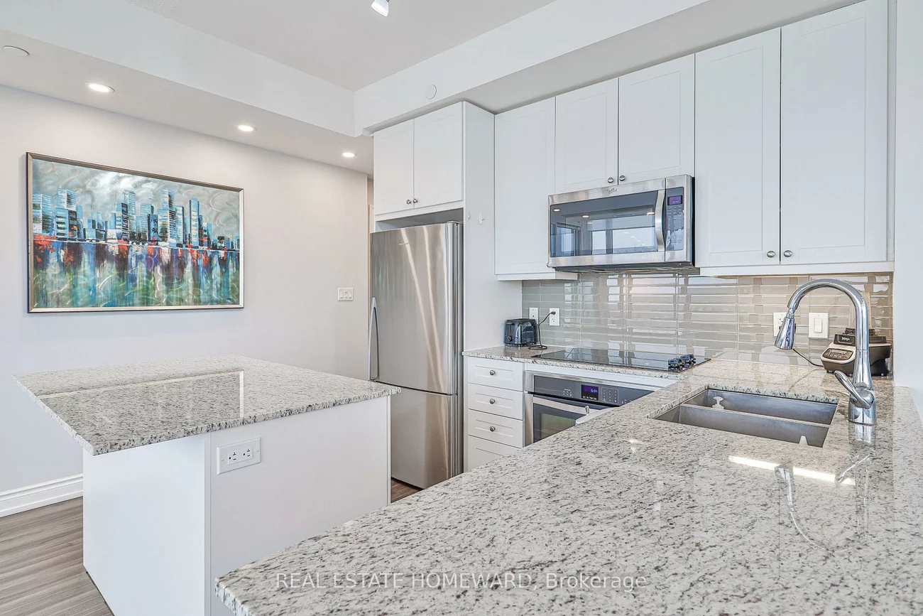 9600, Yonge, North Richvale, Richmond Hill