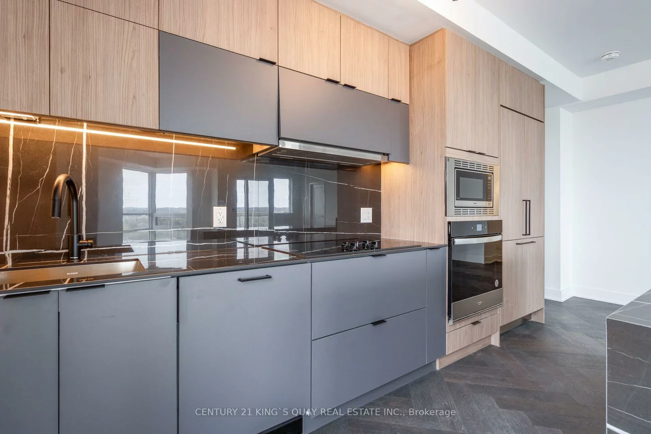 8888, Yonge, South Richvale, Richmond Hill