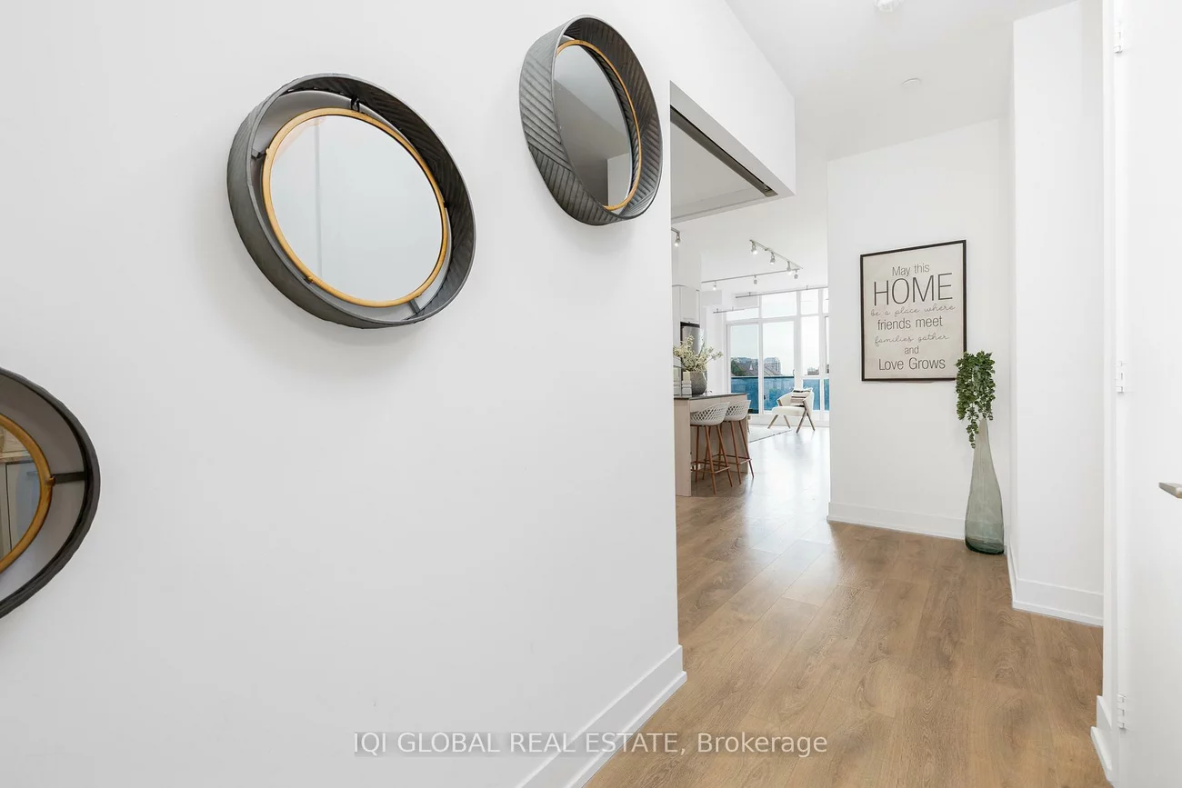 9471, Yonge, Observatory, Richmond Hill