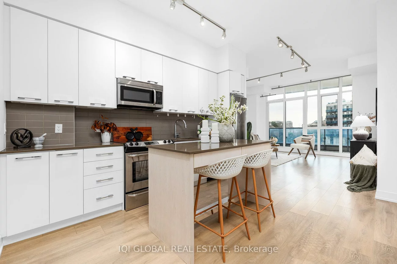 9471, Yonge, Observatory, Richmond Hill