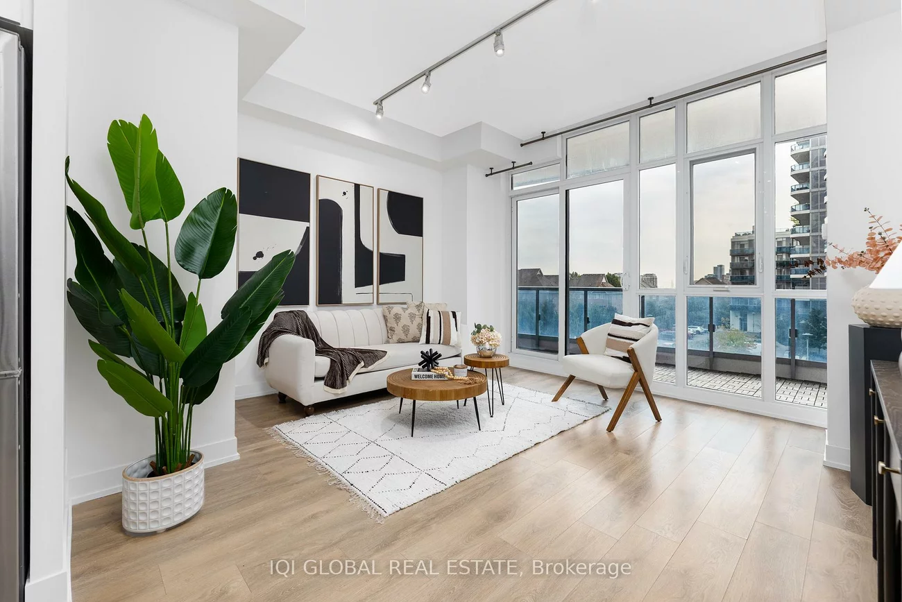 9471, Yonge, Observatory, Richmond Hill