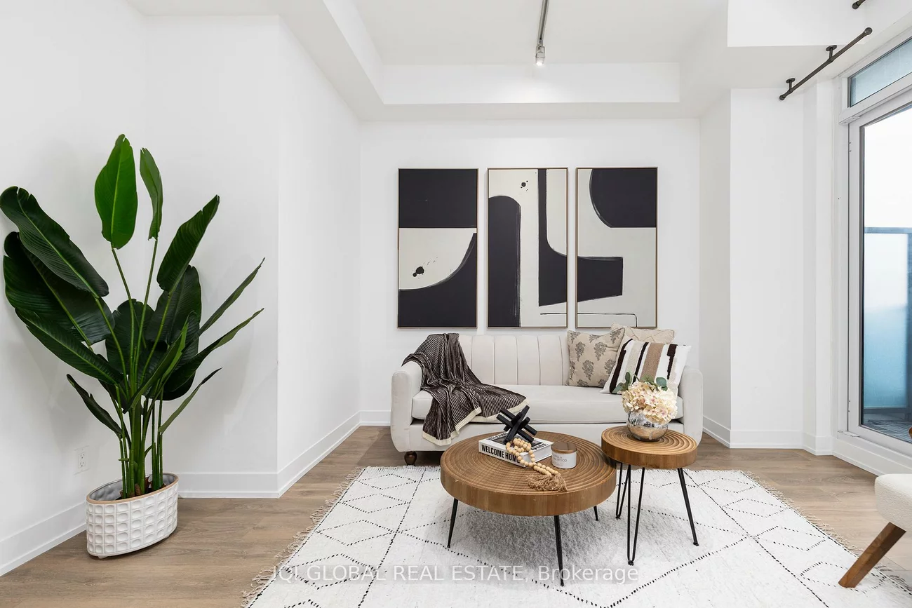 9471, Yonge, Observatory, Richmond Hill