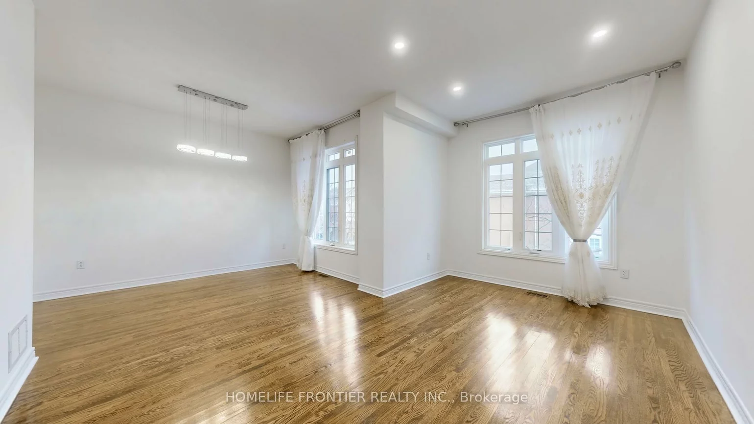 190, Harding, North Richvale, Richmond Hill