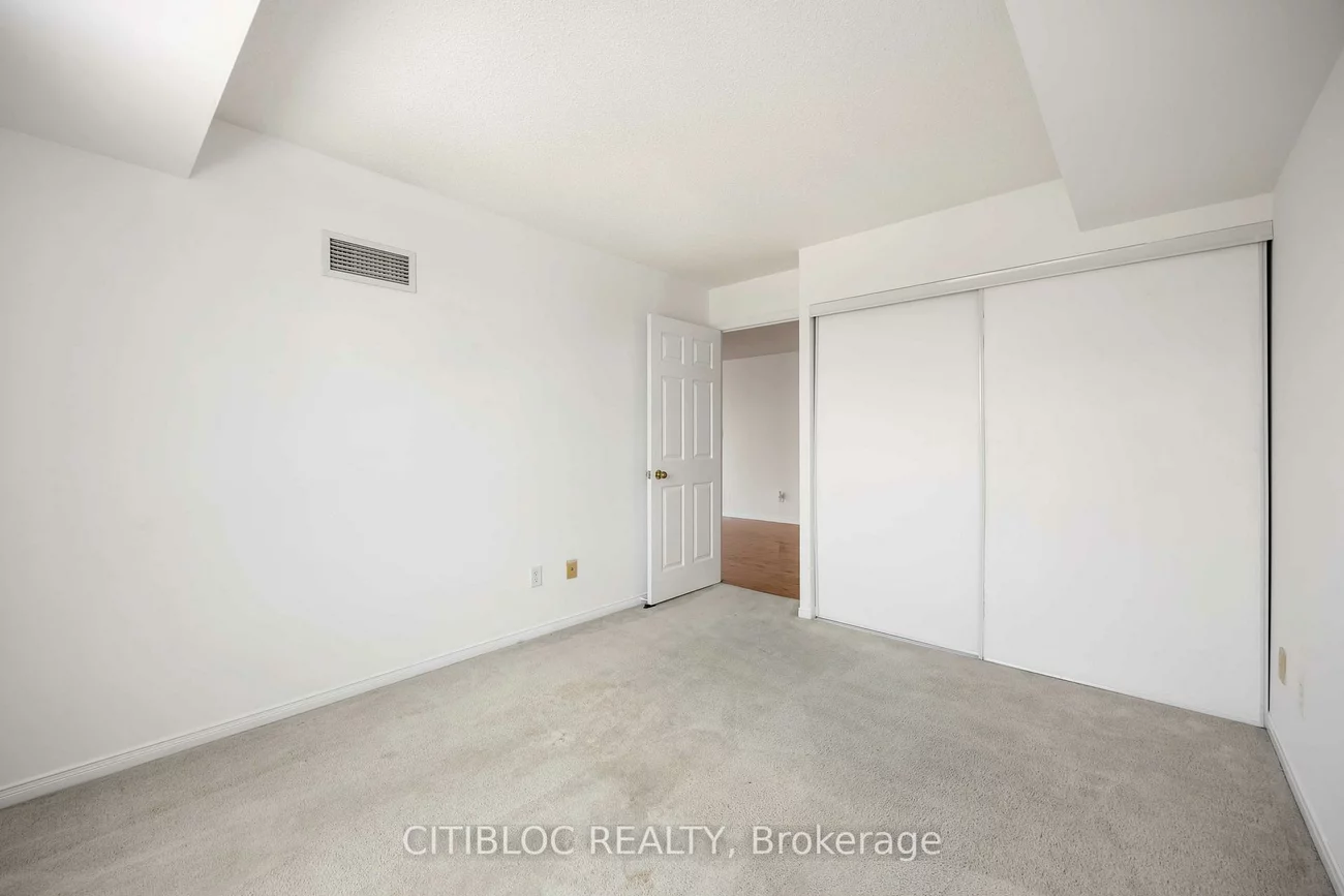 51, Baffin, Langstaff, Richmond Hill