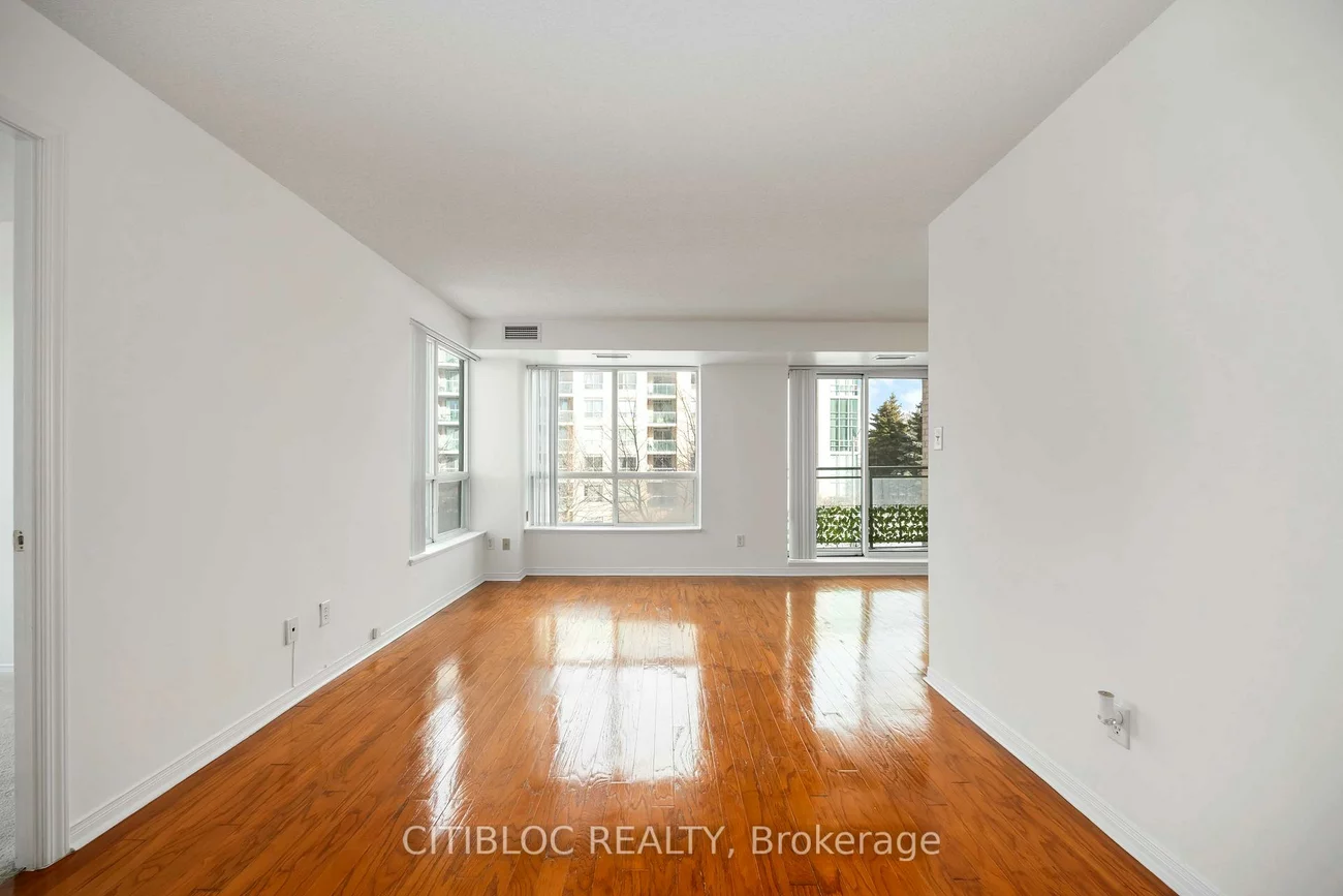 51, Baffin, Langstaff, Richmond Hill