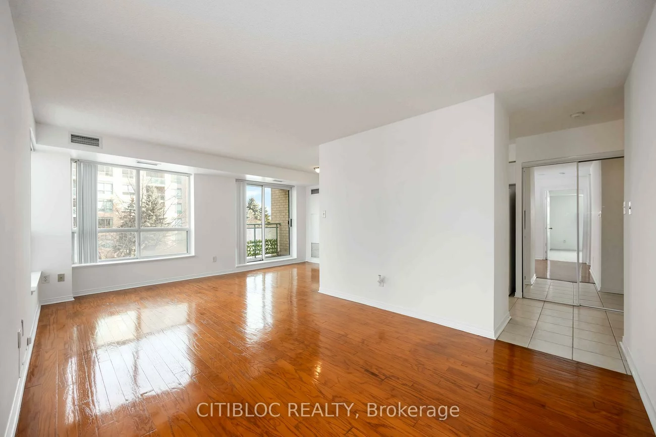 51, Baffin, Langstaff, Richmond Hill