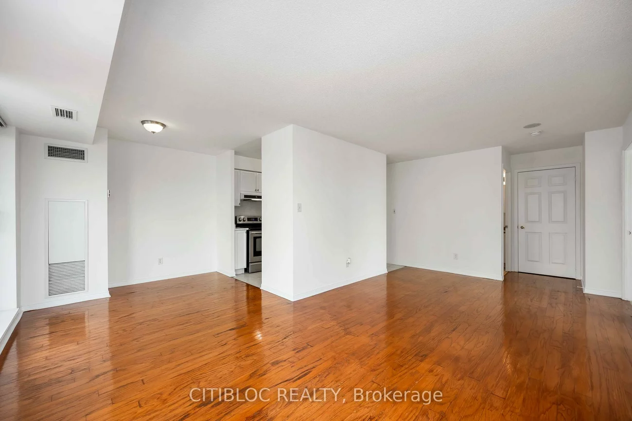 51, Baffin, Langstaff, Richmond Hill