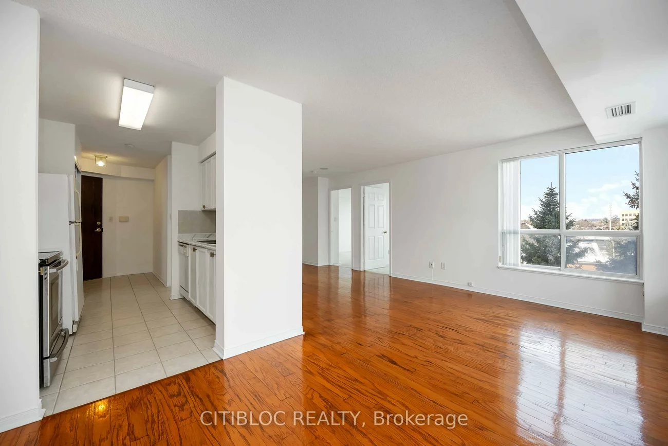 51, Baffin, Langstaff, Richmond Hill