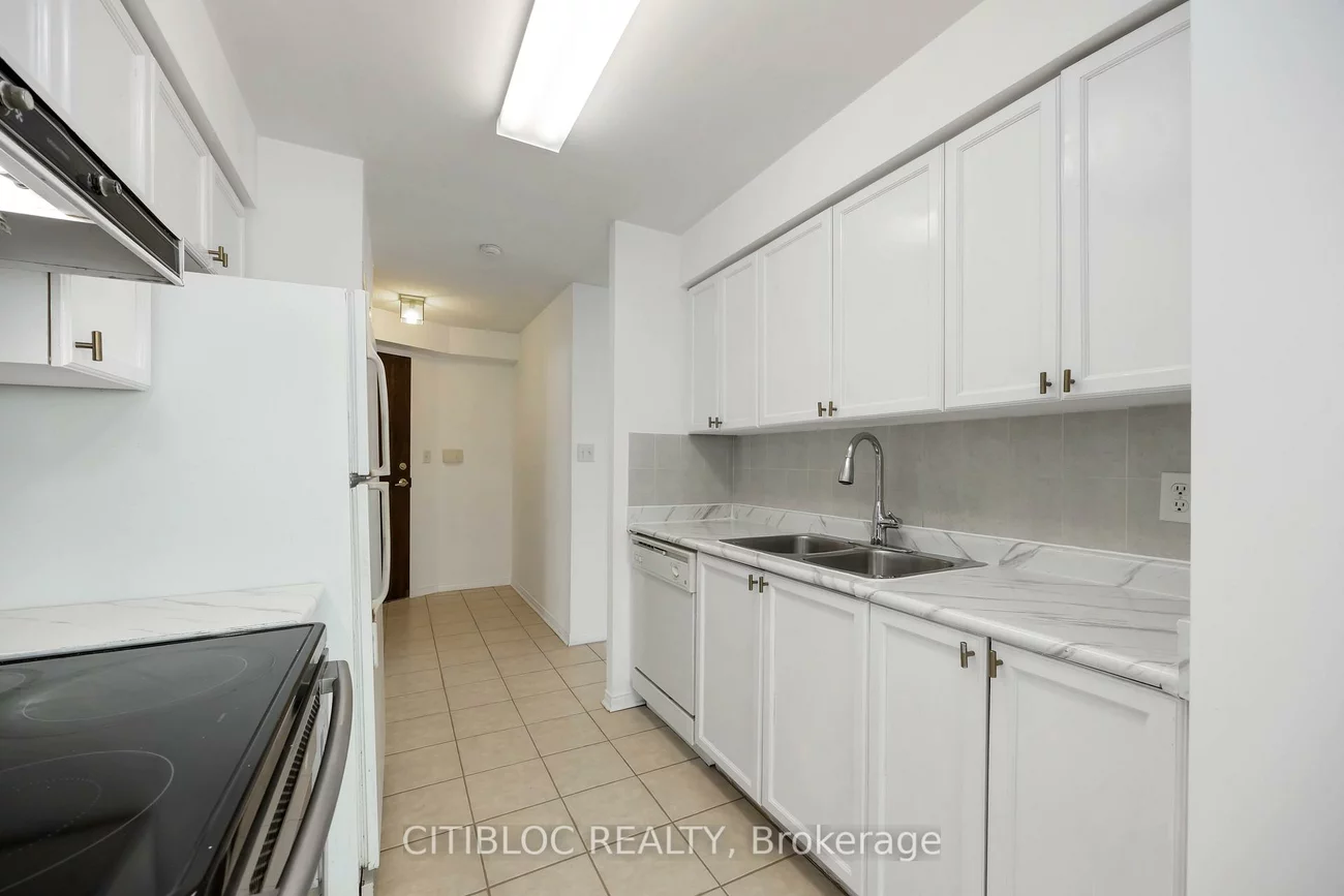 51, Baffin, Langstaff, Richmond Hill