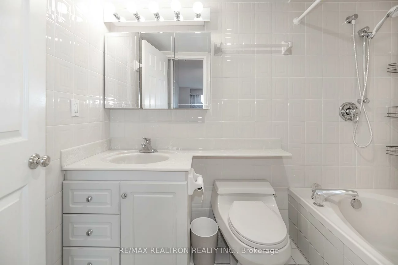 8501, Bayview, Doncrest, Richmond Hill