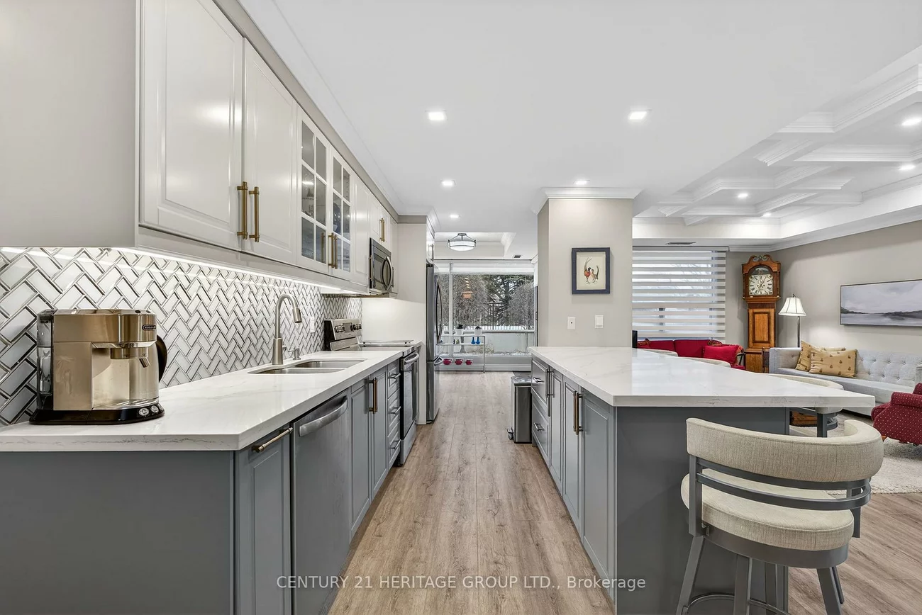 40, Harding, North Richvale, Richmond Hill