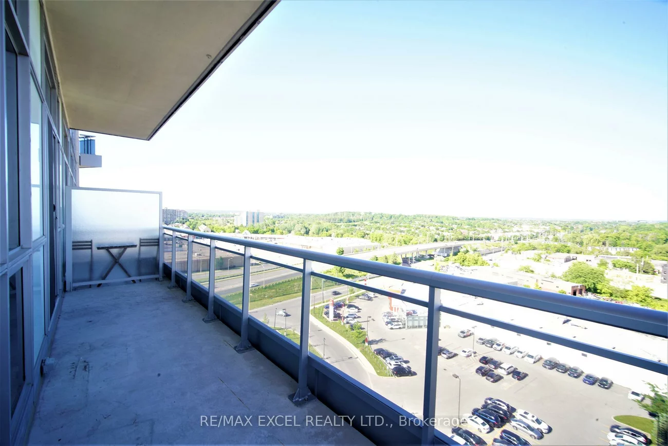 9205, Yonge, Langstaff, Richmond Hill