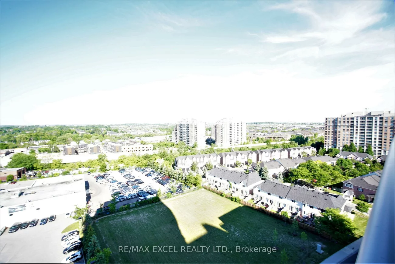 9205, Yonge, Langstaff, Richmond Hill