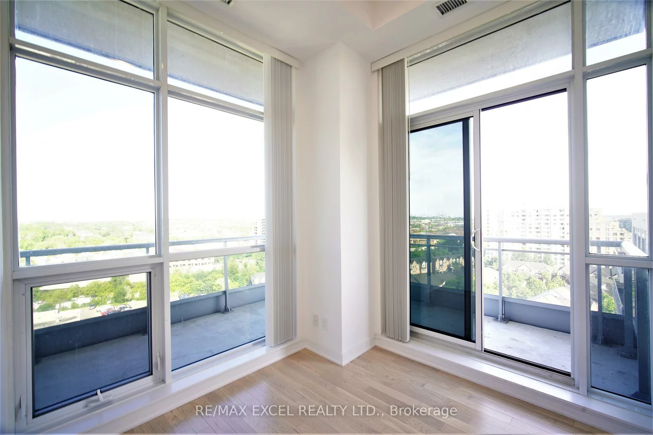 9205, Yonge, Langstaff, Richmond Hill