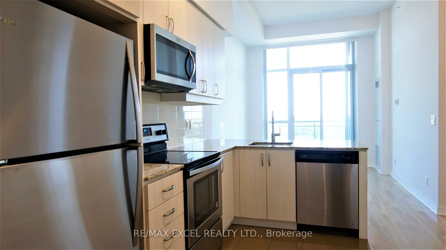 9205, Yonge, Langstaff, Richmond Hill