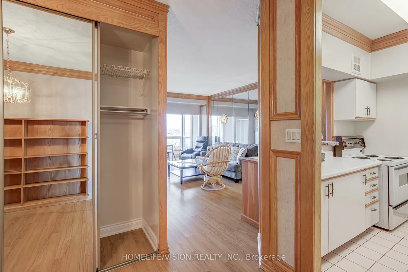 326, Major Mackenzie, Crosby, Richmond Hill