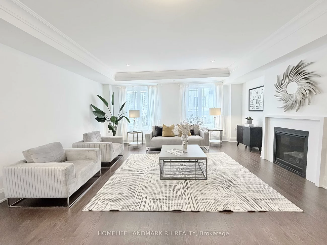 386, Highway 7, Doncrest, Richmond Hill