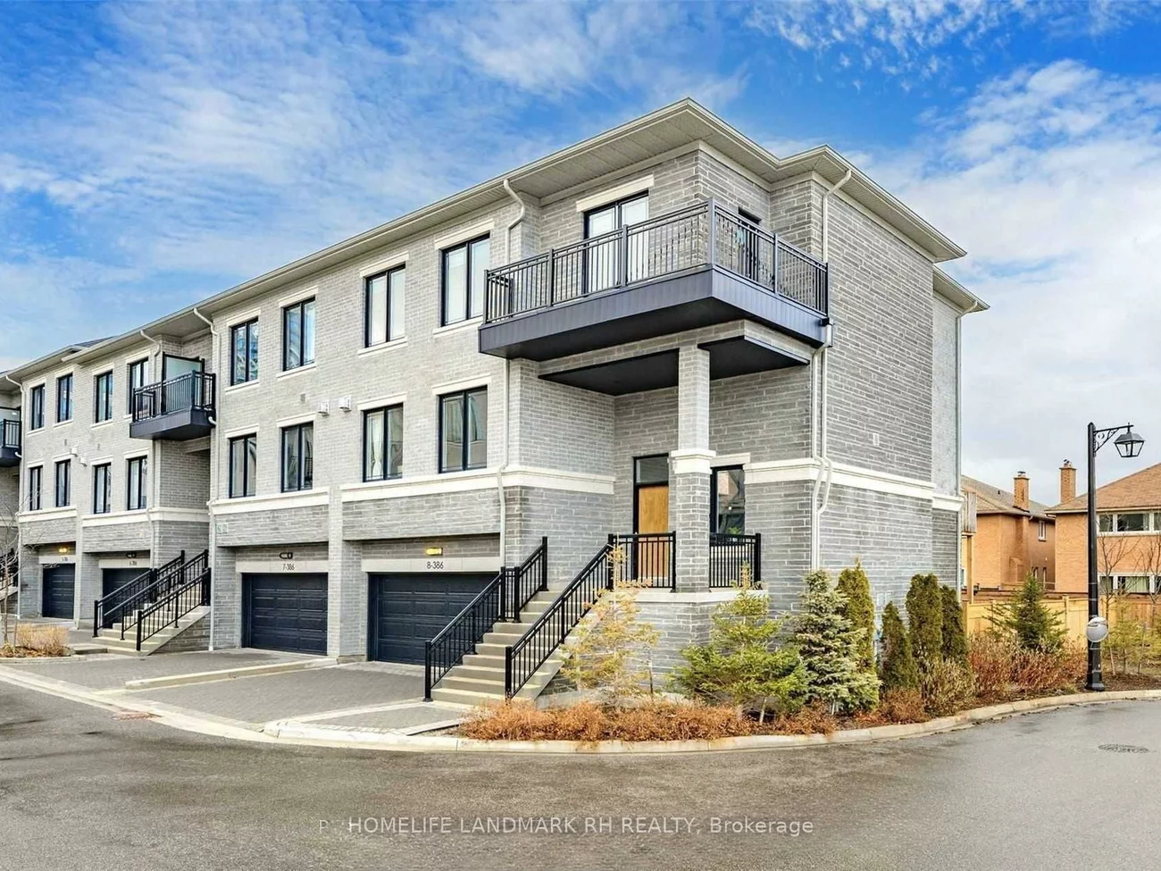 386, Highway 7, Doncrest, Richmond Hill