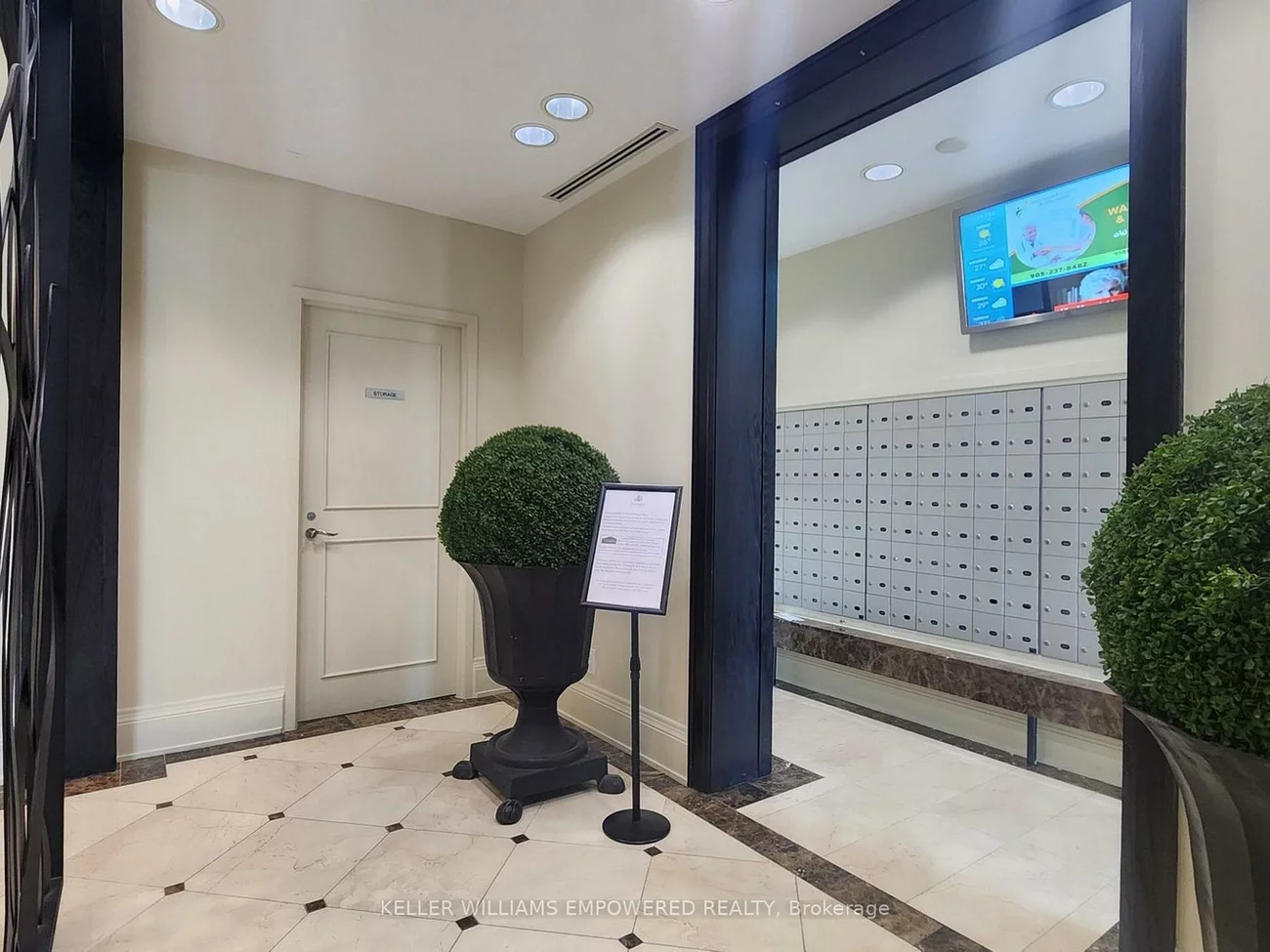 330, Red Maple, Langstaff, Richmond Hill