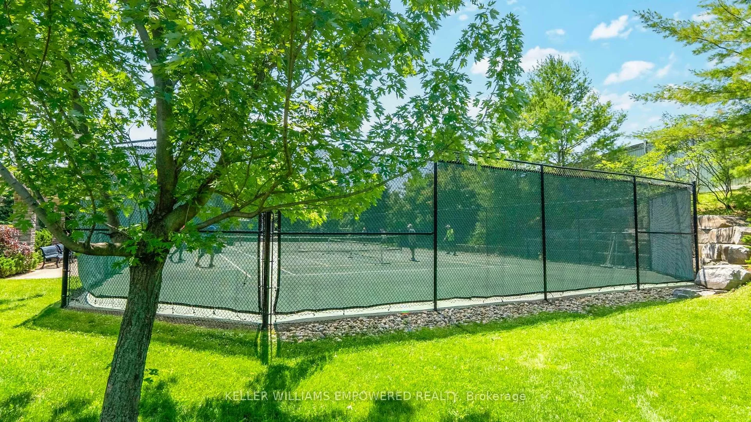 330, Red Maple, Langstaff, Richmond Hill