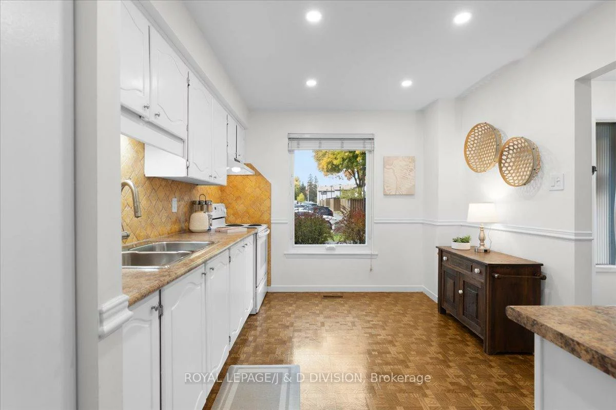 189, Springhead, North Richvale, Richmond Hill