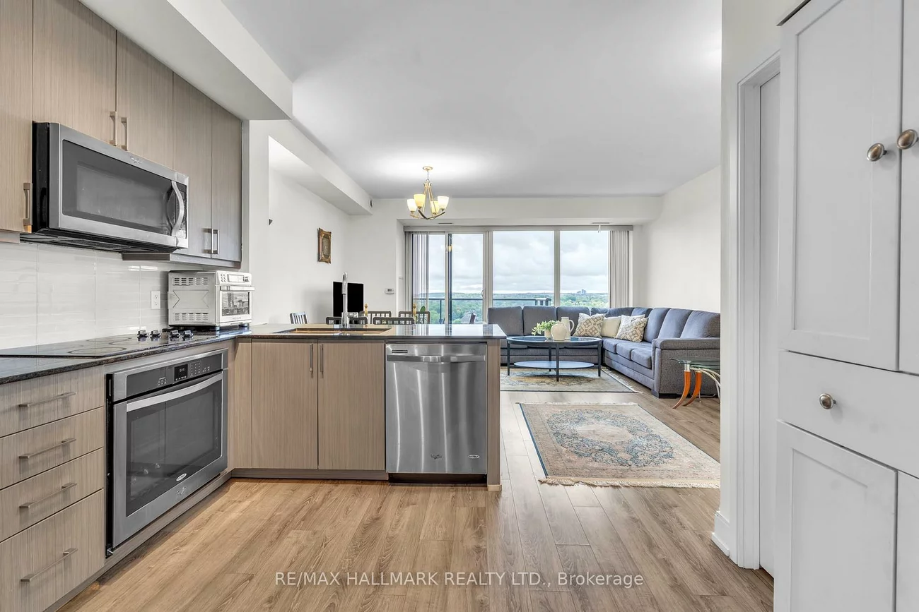 9608, Yonge, North Richvale, Richmond Hill