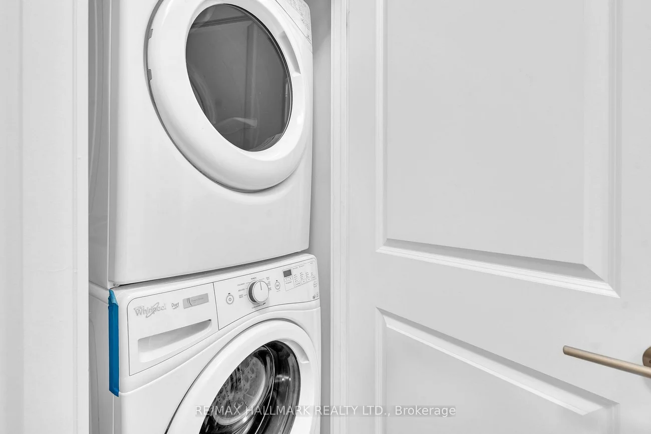 9608, Yonge, North Richvale, Richmond Hill