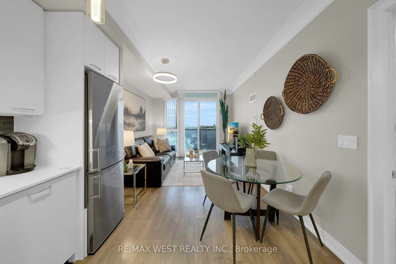 9471, Yonge, Observatory, Richmond Hill