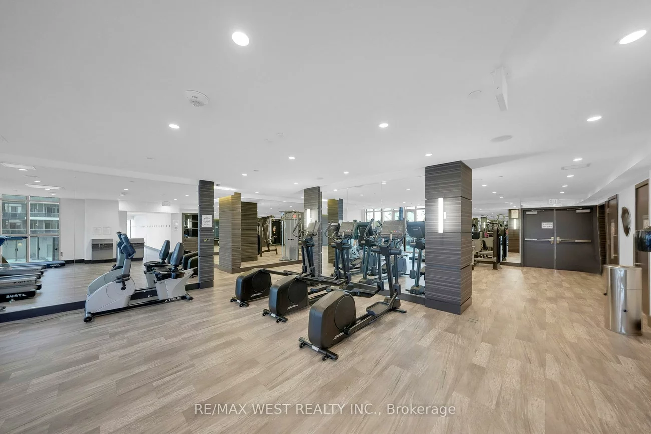 9471, Yonge, Observatory, Richmond Hill