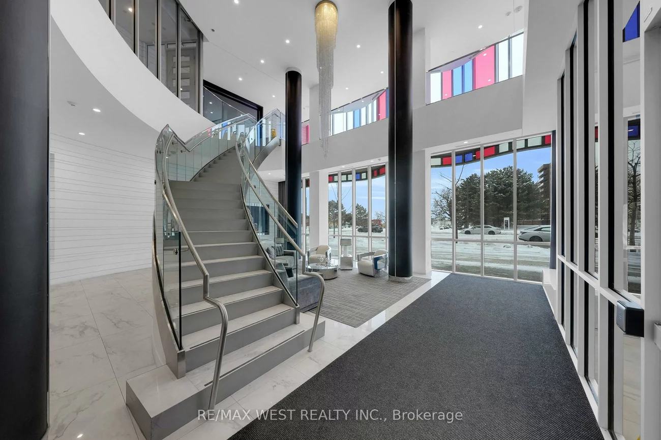 9471, Yonge, Observatory, Richmond Hill