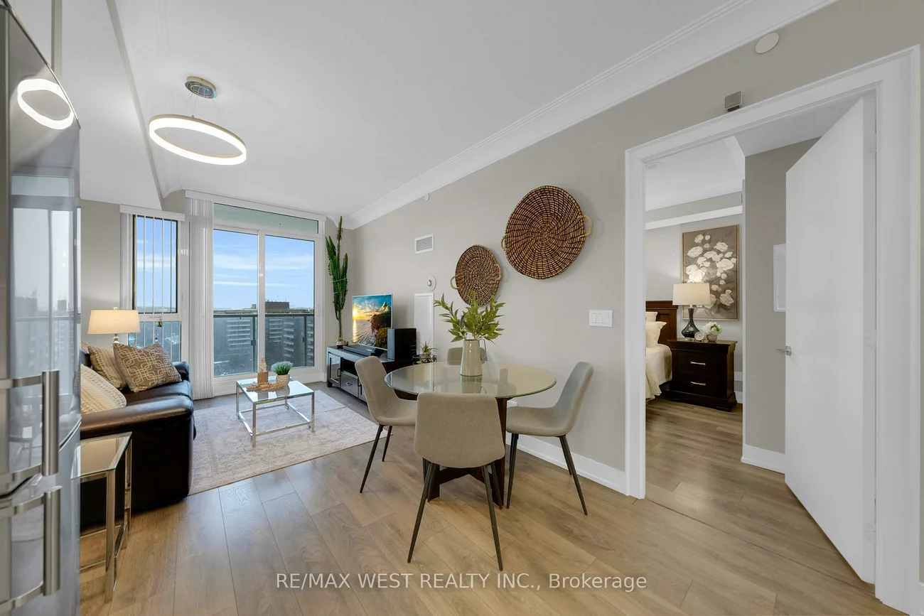 9471, Yonge, Observatory, Richmond Hill