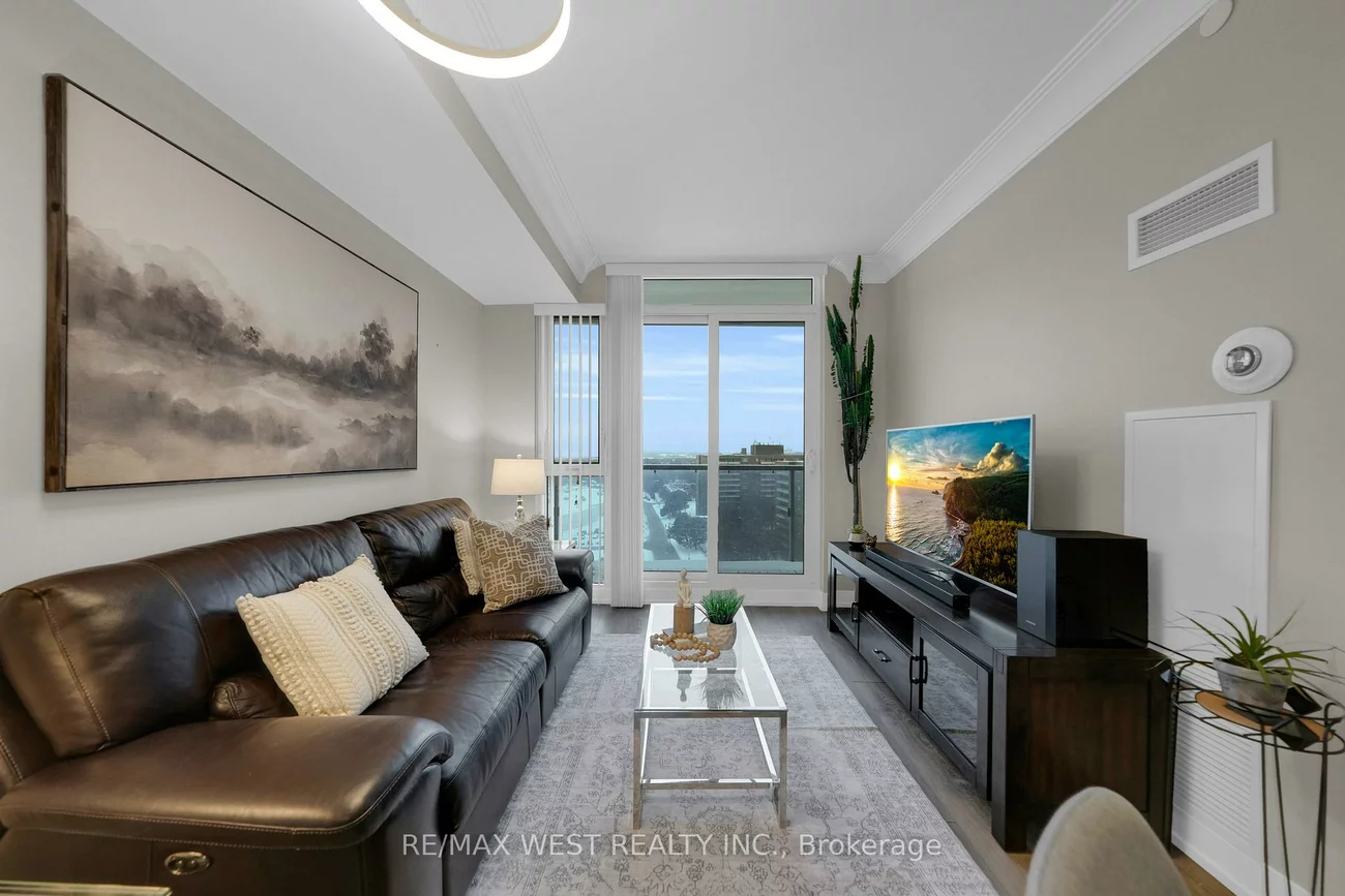 9471, Yonge, Observatory, Richmond Hill