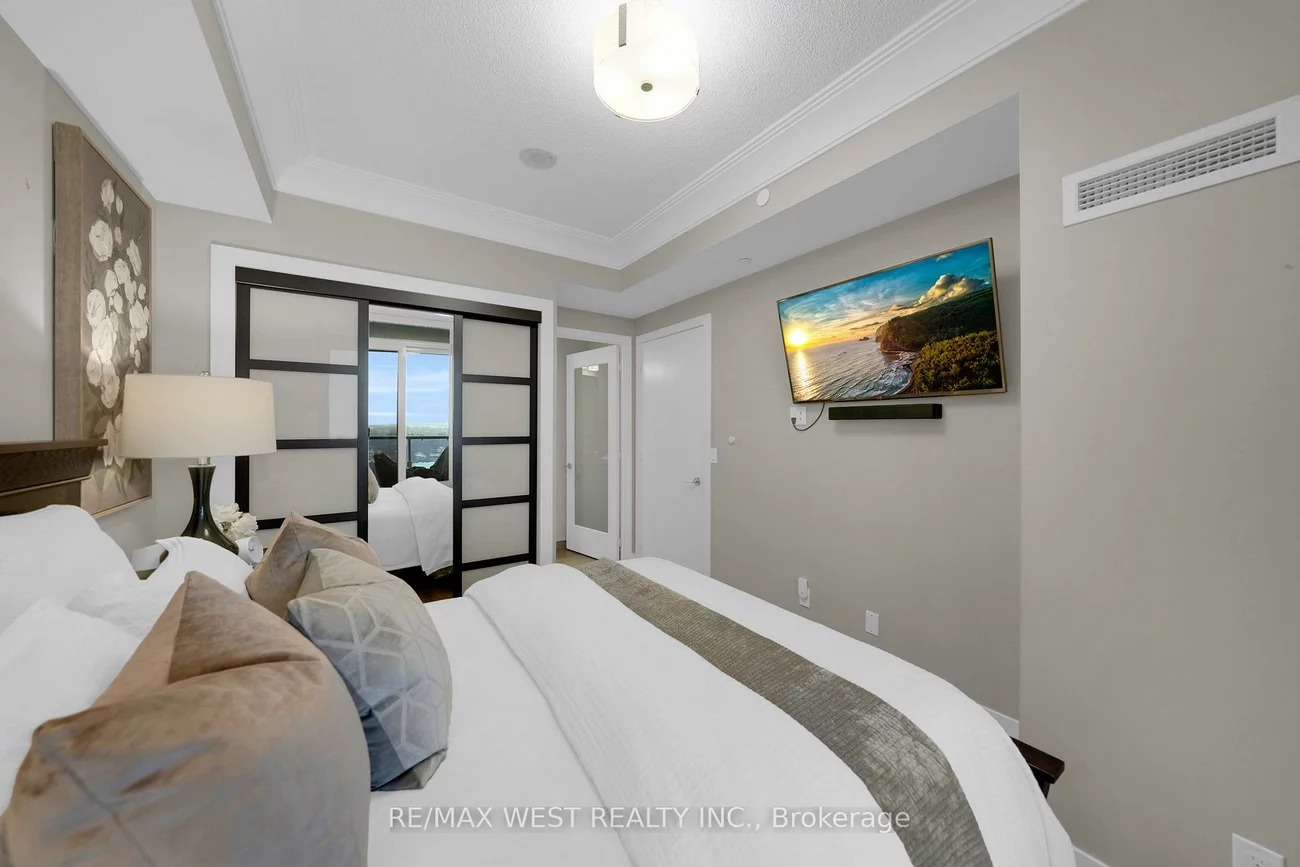 9471, Yonge, Observatory, Richmond Hill