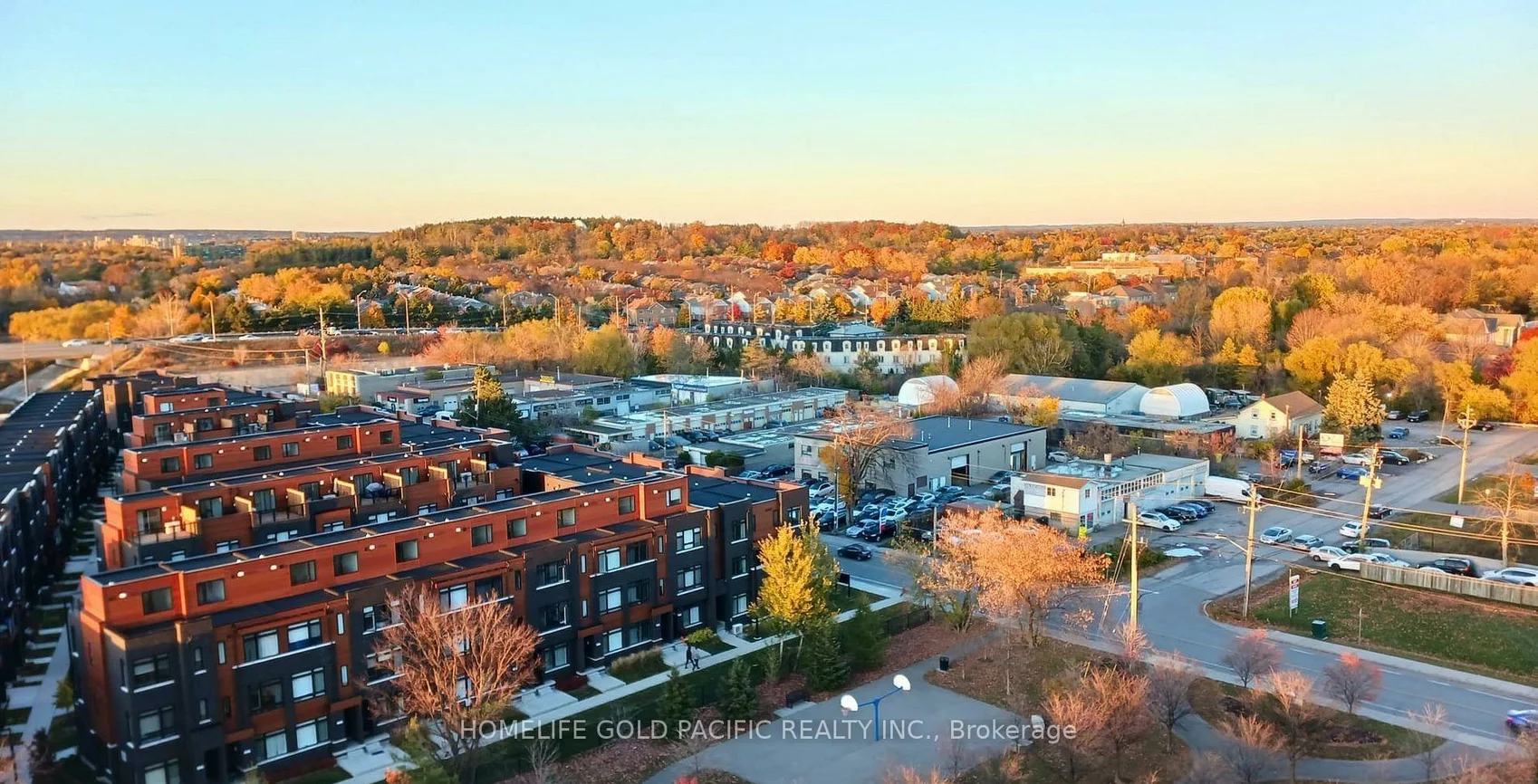 350, Red Maple, Langstaff, Richmond Hill