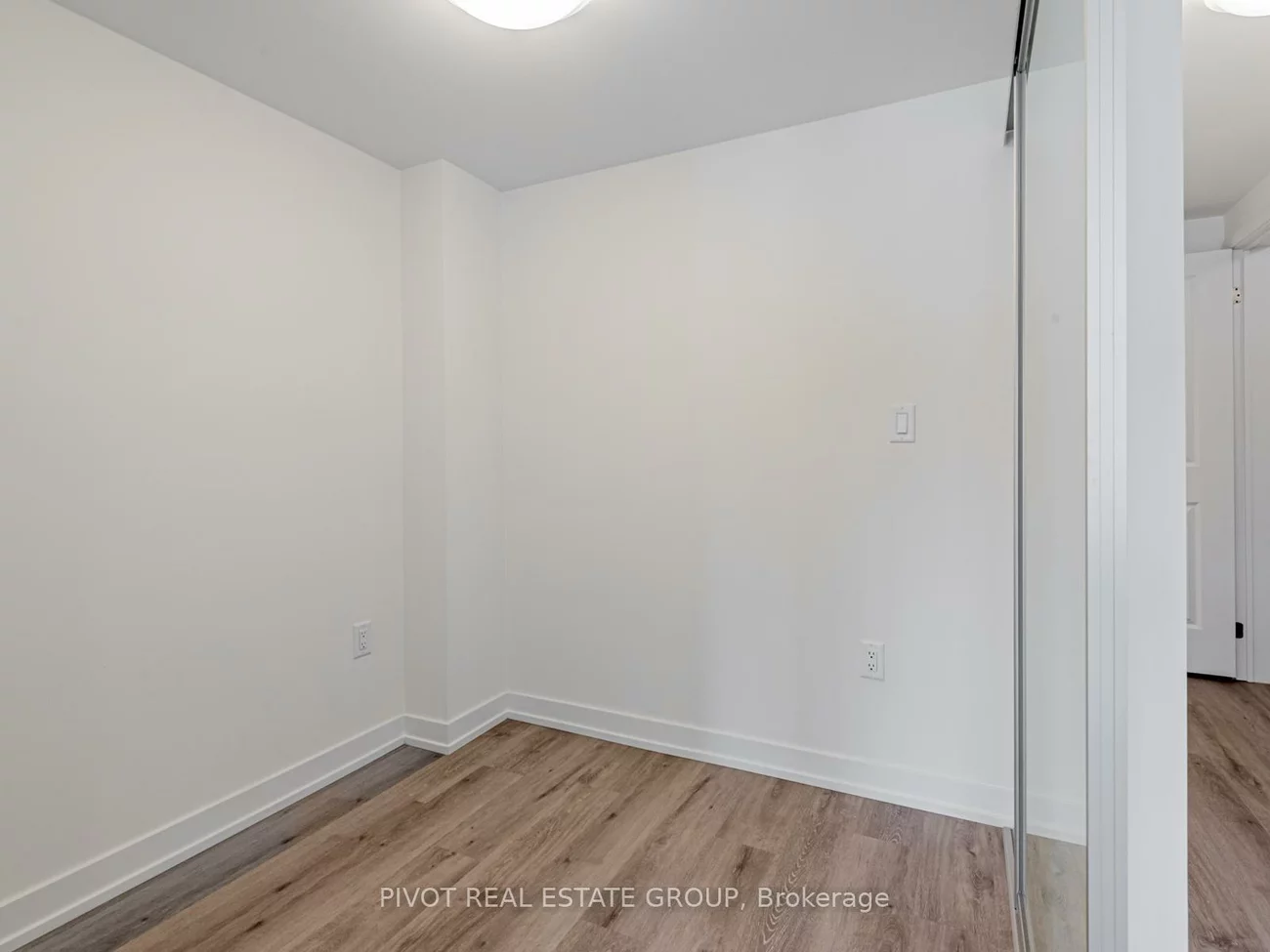 60, Elizabeth, Mill Pond, Richmond Hill