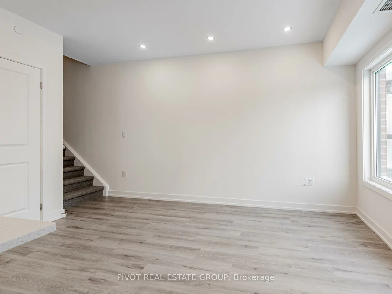 60, Elizabeth, Mill Pond, Richmond Hill