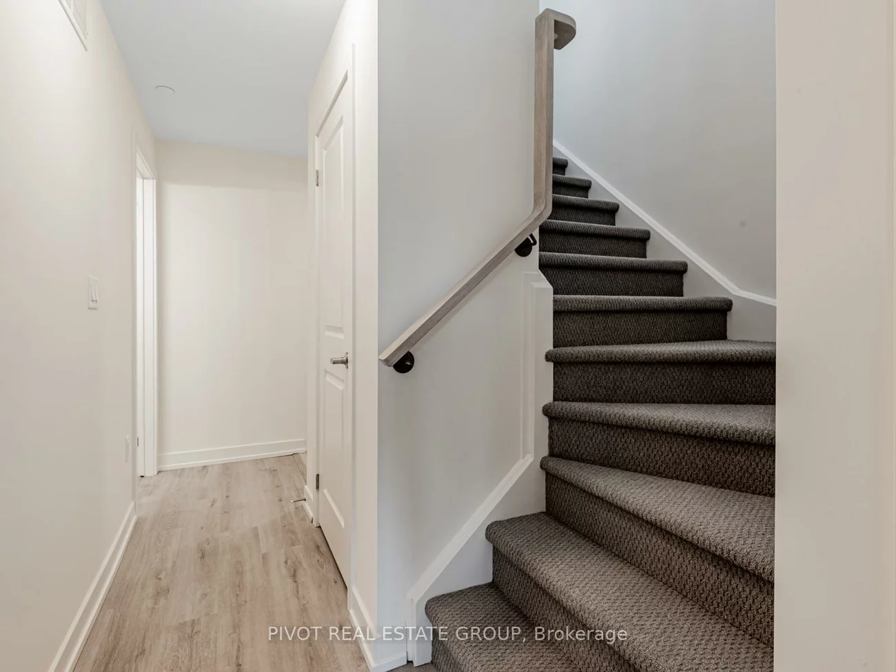 60, Elizabeth, Mill Pond, Richmond Hill